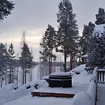 Hills * Tahkovuori